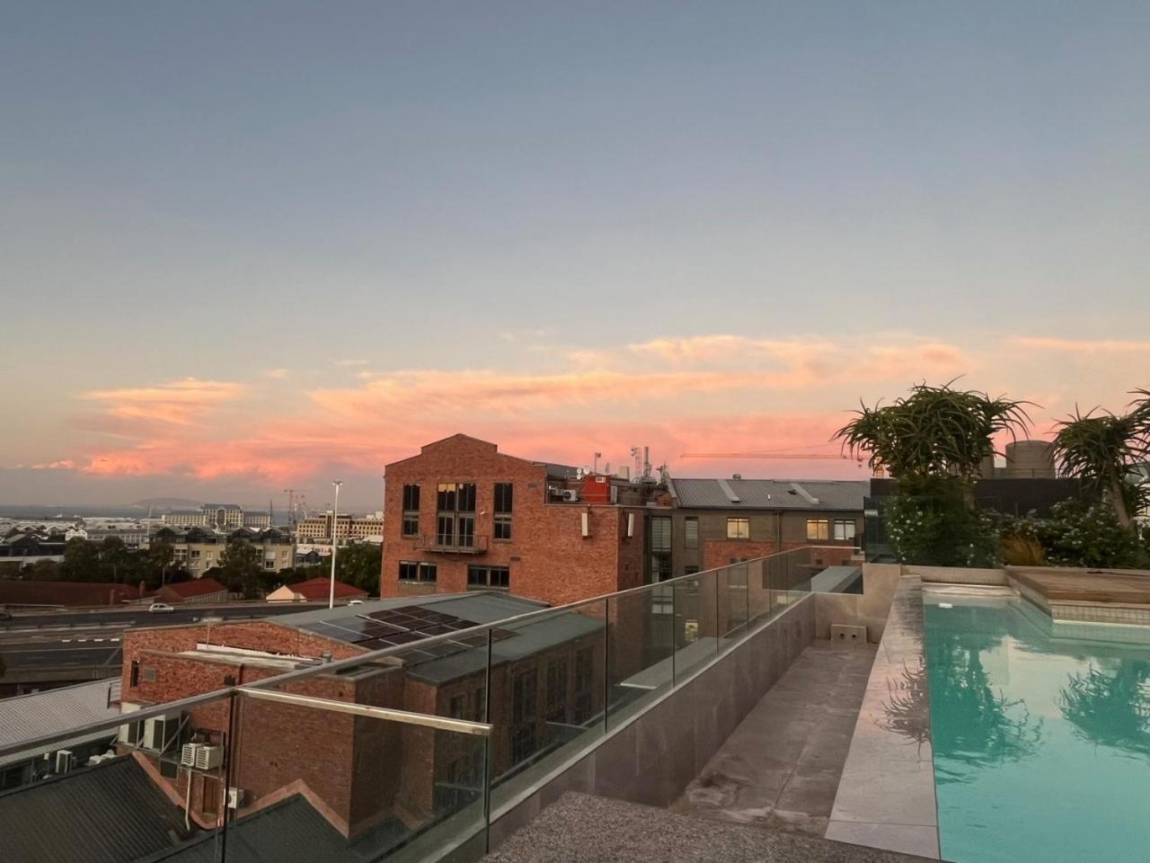 Modern Apartment In The Docklands, De Waterkant, Cape Town Stunning Views, Gorgeous Pool Deck Eksteriør billede